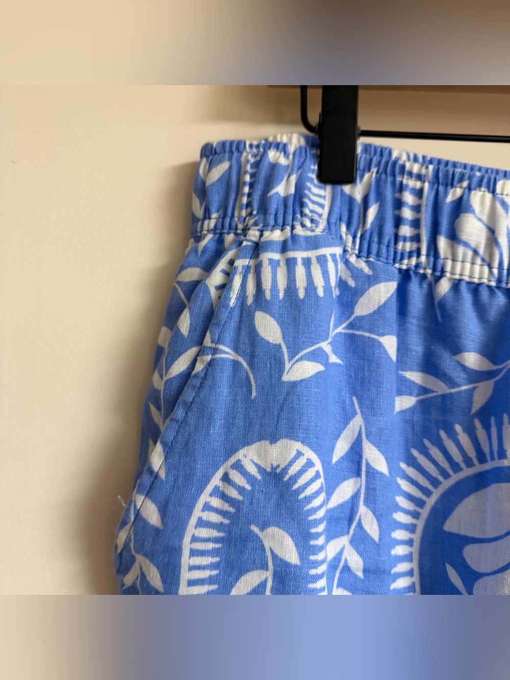 Joie Blue & White 100% Linen Floral Paisley Pants Size Large - Picture 3 of 6